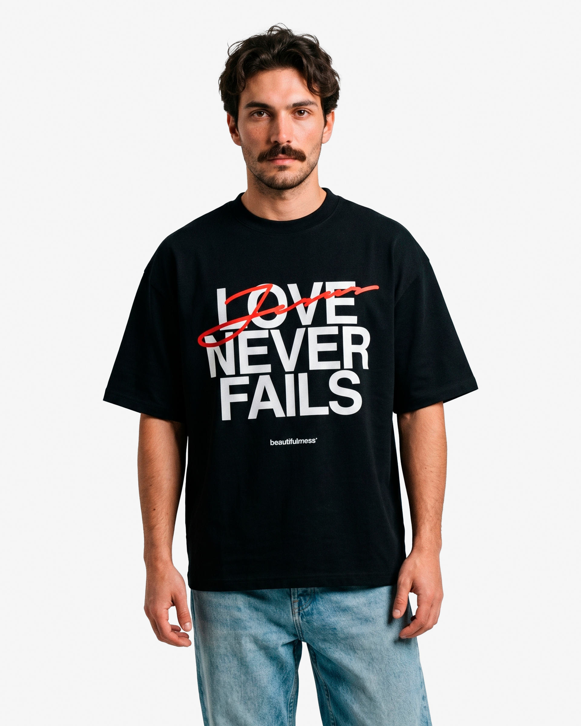Camiseta Oversized Jesus Never Fails